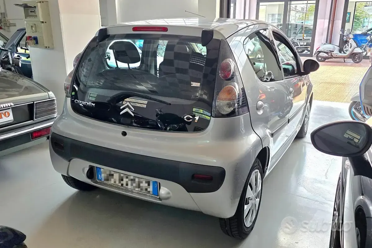 Usata Citroën C1 68 CV (50 kW) 2011 Grigio Utilitaria