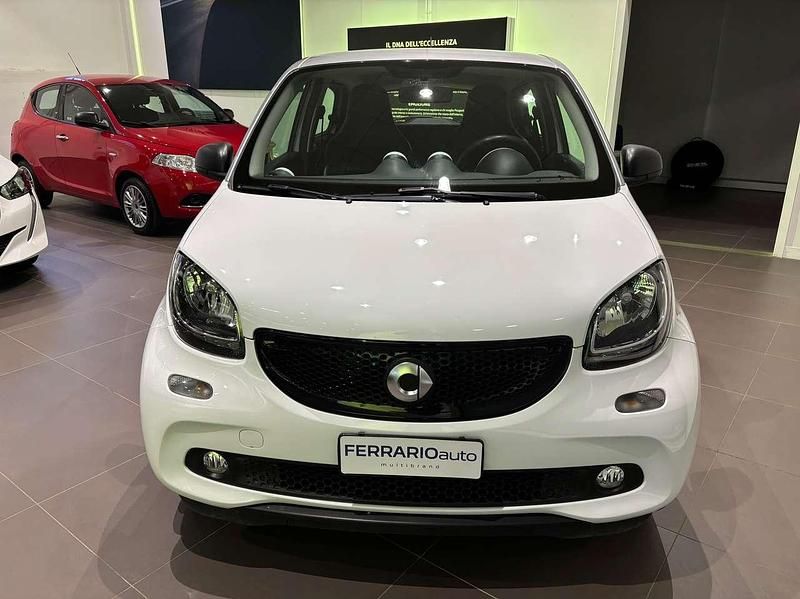 Usata Smart ForFour 71 CV (52 kW) 2019 Bianco Utilitaria