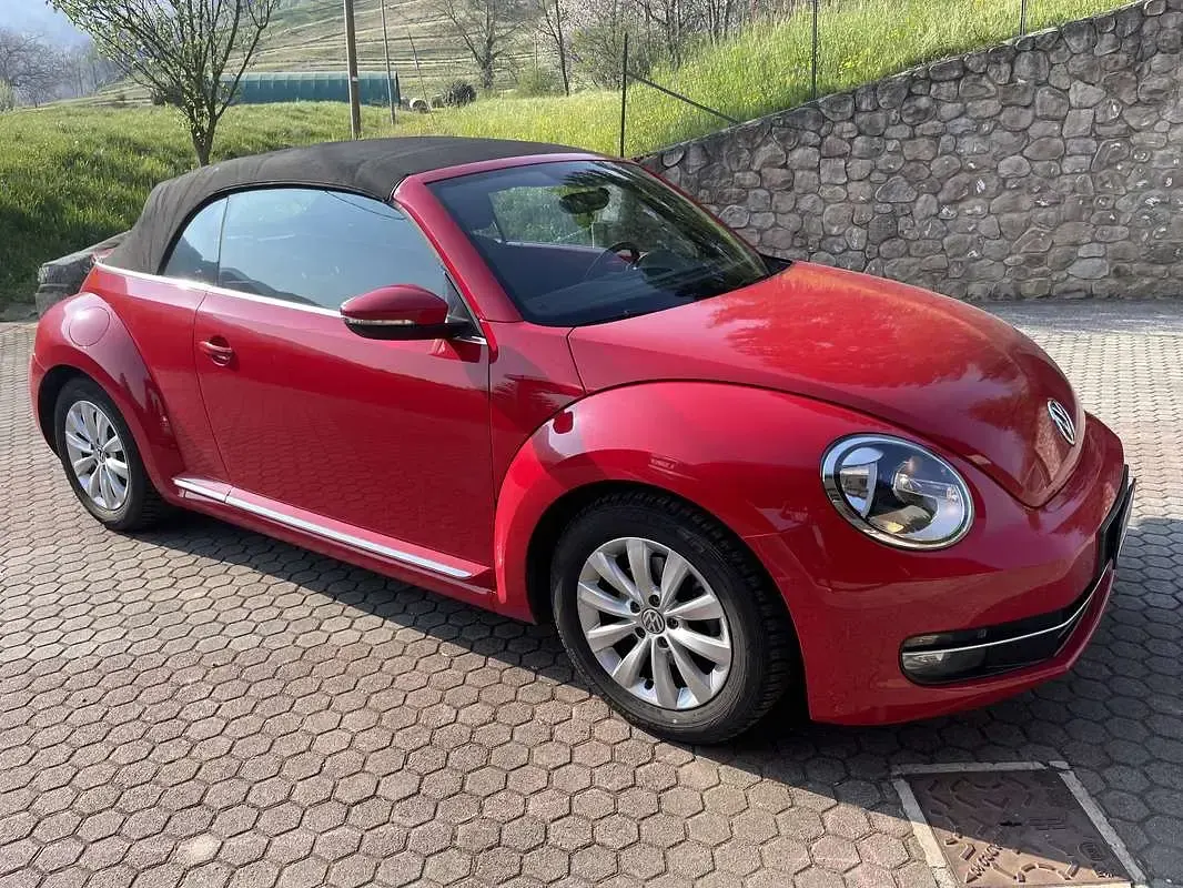 Usata VW Beetle 110 CV (80 kW) 2013 Rosso Utilitaria