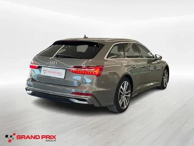 Usado Audi A6 S-Line 204 CV (150 kW) 2024 Gris Familiar