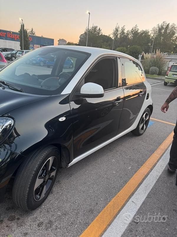 Usata Smart ForFour Electric Drive 2020 Nero Utilitaria