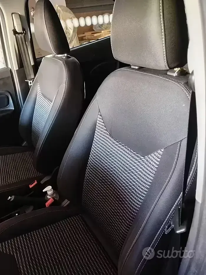 Usata Ford Ka Plus 86 CV (63 kW) 2019 Bianco Utilitaria