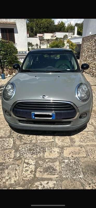 Usata Mini Cooper D Business 116 CV (85 kW) 2017 Utilitaria