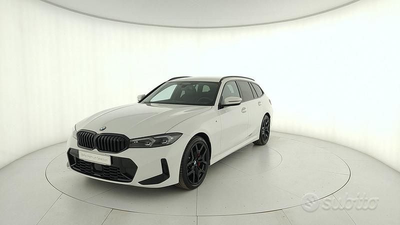 Usata BMW 320e M Sport 190 CV (139 kW) 2025 Bianco Station wagon