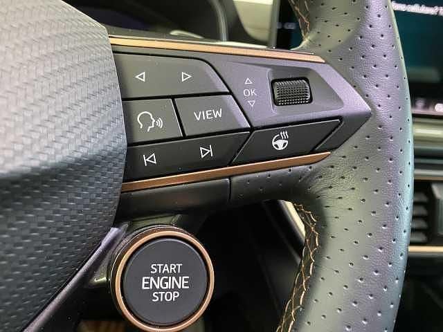 Usata Cupra Leon 150 CV (110 kW) 2024 Grigio Berlina