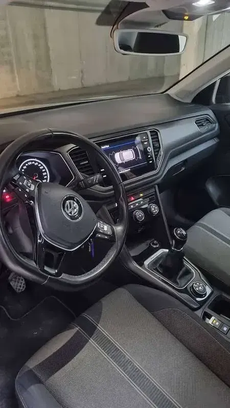Usata VW T-Roc Advance 150 CV (110 kW) 2018 Grigio SUV