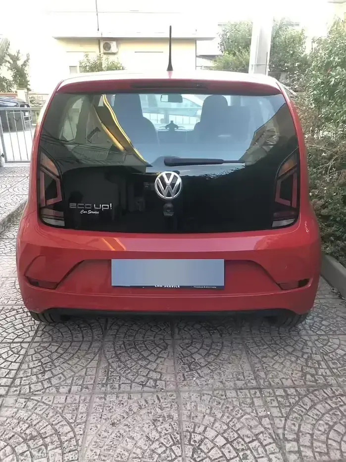 Usata VW up! 68 CV (50 kW) 2019 Rosso Utilitaria