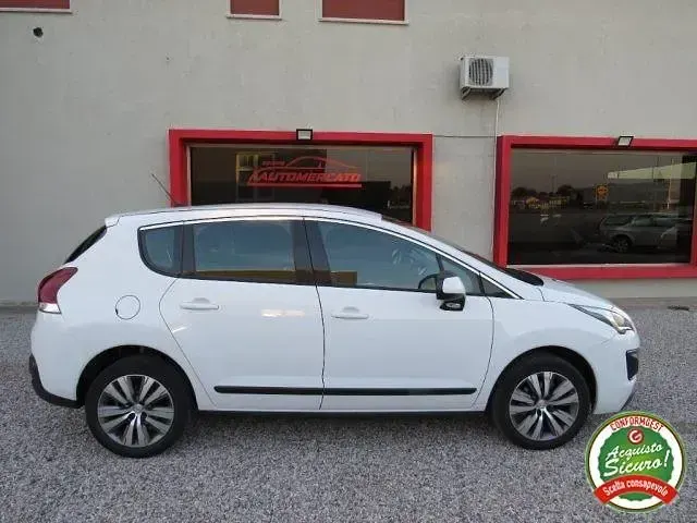 Usata Peugeot 3008 120 CV (88 kW) 2015 Bianco Station wagon