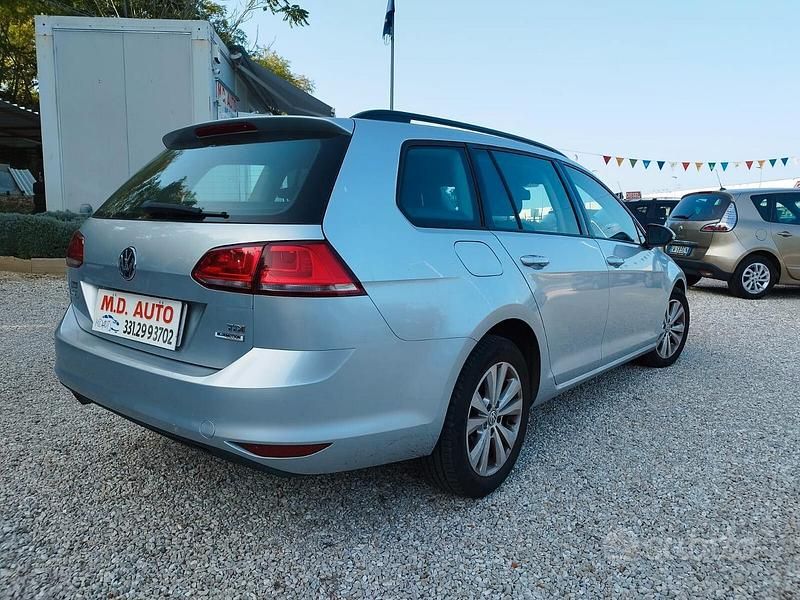 Usata VW Golf VII Business 105 CV (77 kW) 2014 Grigio Station wagon