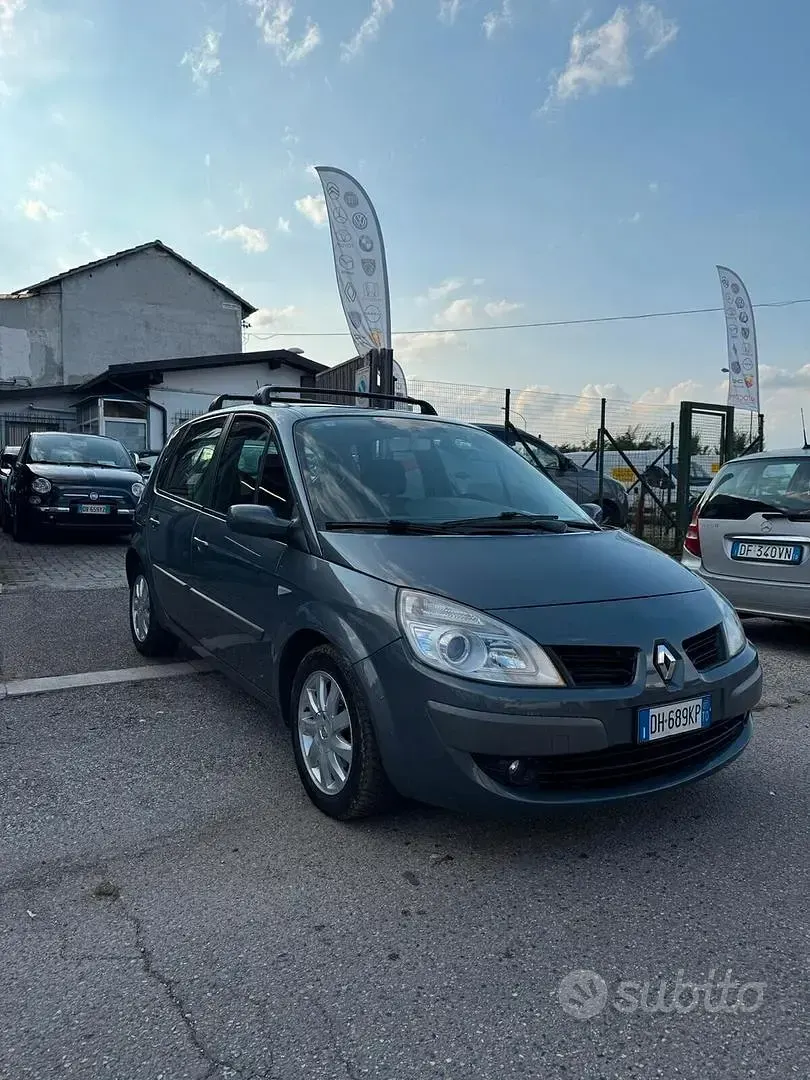 Usata Renault Scenic E-Tech 105 CV (77 kW) 2007 Grigio Monovolume