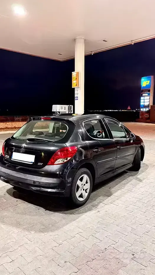 Usata Peugeot 207 95 CV (69 kW) 2010 Nero Station wagon