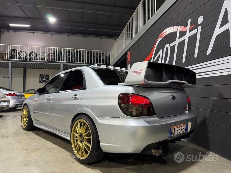 Usata Subaru Impreza 280 CV (205 kW) 2006 Grigio Berlina