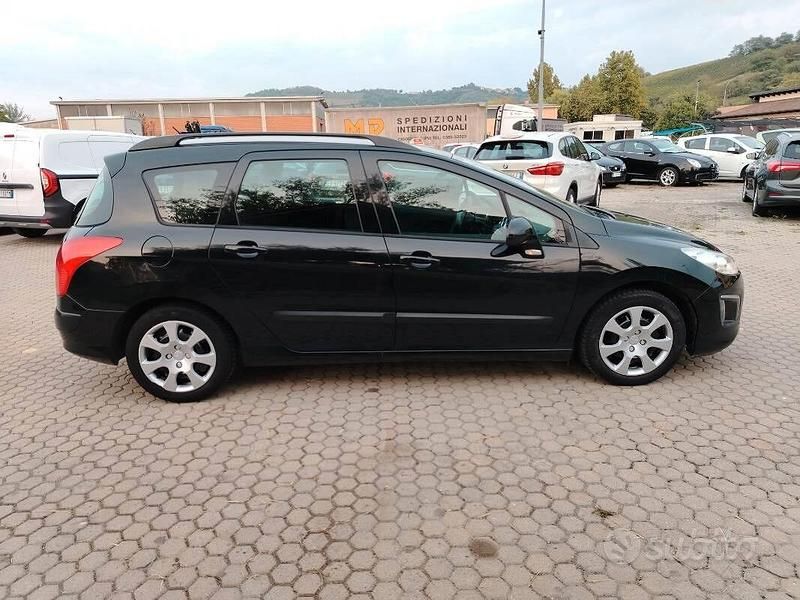Usata Peugeot 308 SW Access 112 CV (82 kW) 2011 Nero Station wagon