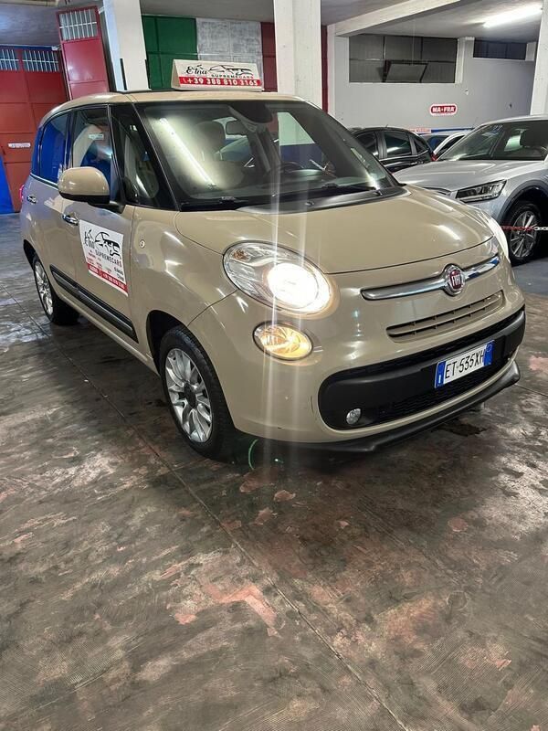 Usata Fiat 500L Lounge 120 CV (88 kW) 2014 Beige Monovolume