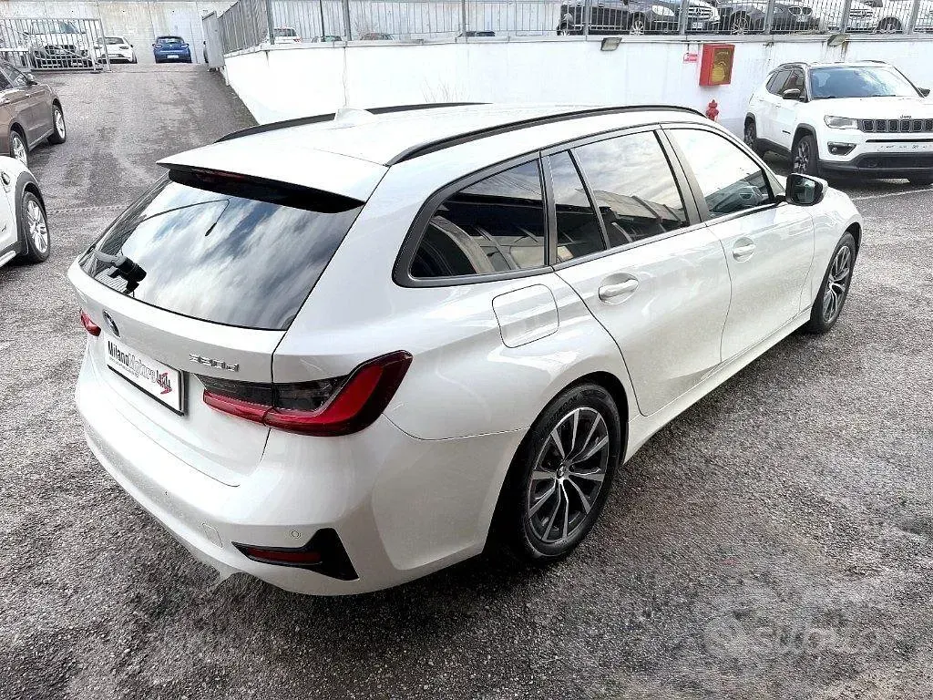 Usata BMW 320e M Sport 190 CV (139 kW) 2021 Bianco Station wagon