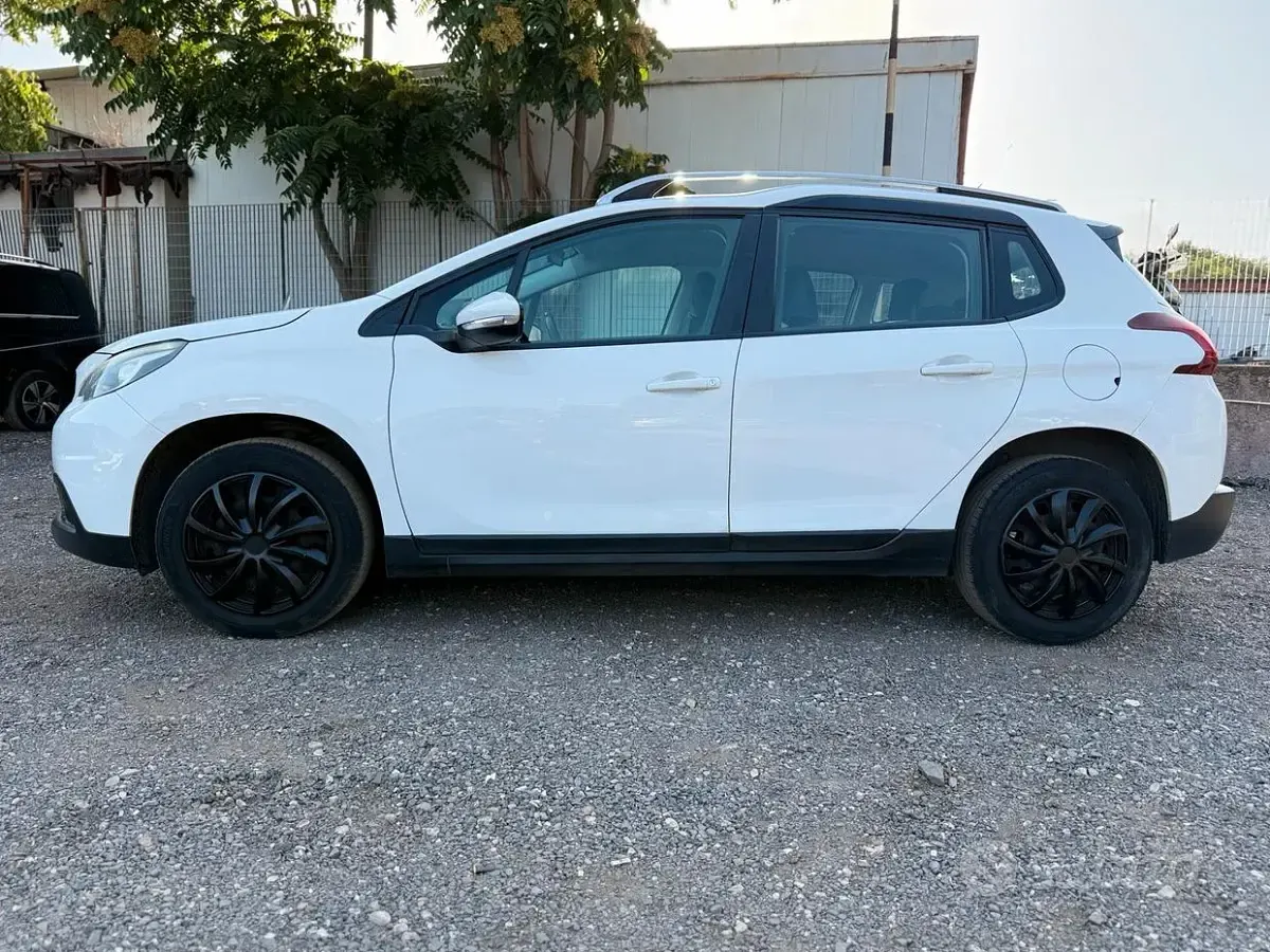 Usata Peugeot 2008 83 CV (61 kW) 2019 Bianco SUV