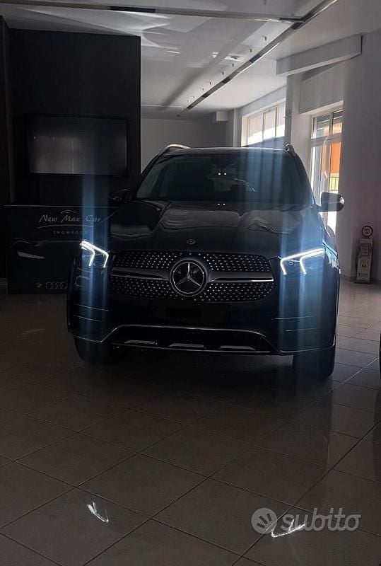 Usata Mercedes GLE300 Premium 245 CV (180 kW) 2021 Grigio Berlina