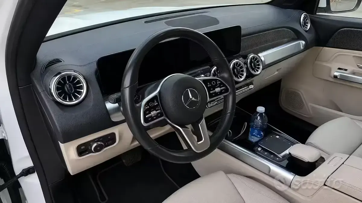 Usata Mercedes GLB220 190 CV (139 kW) 2021 Bianco SUV