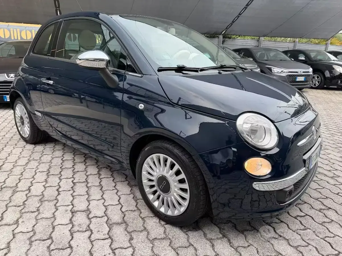 Usata Fiat 500 Lounge 86 CV (63 kW) 2011 Blu/azzurro SUV