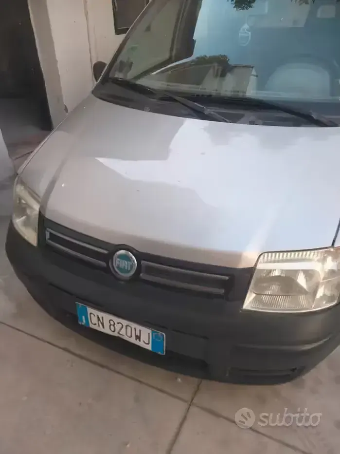 Usata Fiat Panda 54 CV (39 kW) 2004 Utilitaria