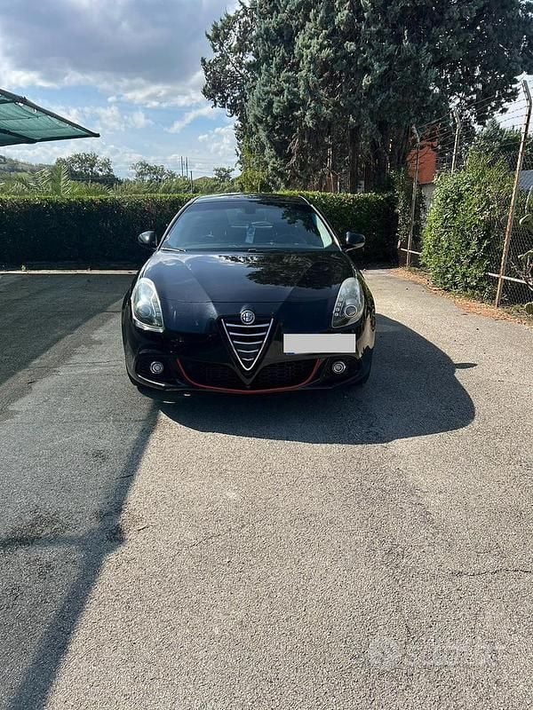 Usata 2015 Alfa Romeo Giulietta Due volumi | 6000 € (Ottimo prezzo) - Immagine 1/4