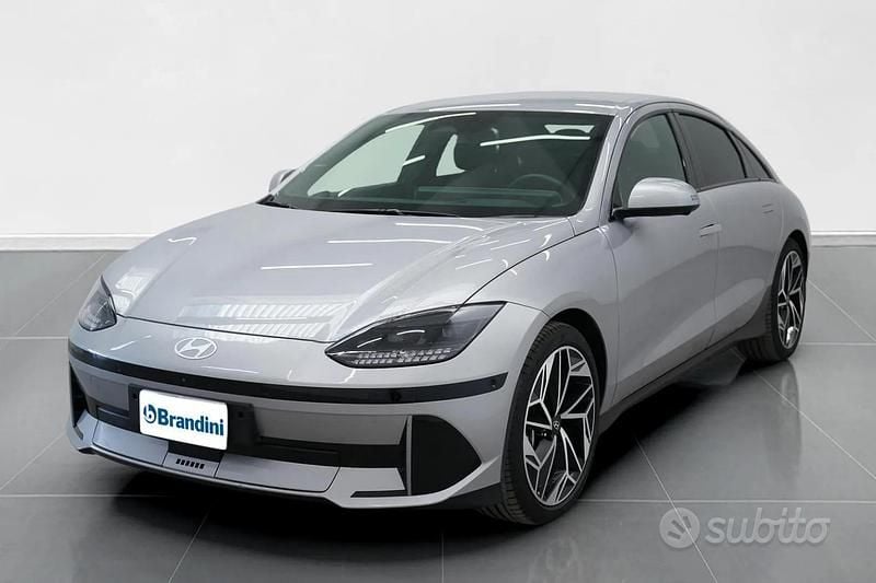 Usata Hyundai Ioniq 6 80 kW (110 CV) 2024 Grigio Berlina