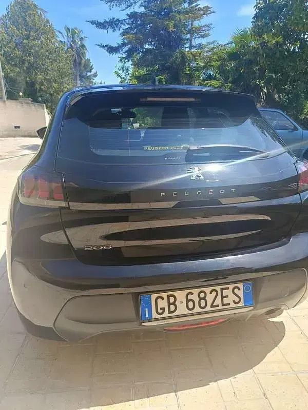 Usata Peugeot 208 Active 75 CV (55 kW) 2021 Utilitaria
