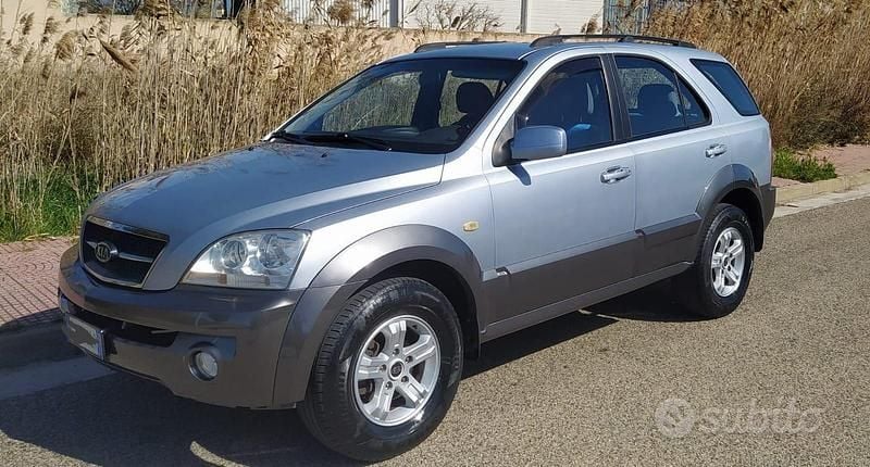 Usata Kia Sorento Active 140 CV (102 kW) 2006 Grigio SUV