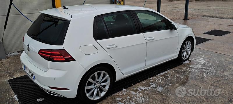 Usata VW Golf VII Executive 115 CV (84 kW) 2018 Bianco Berlina