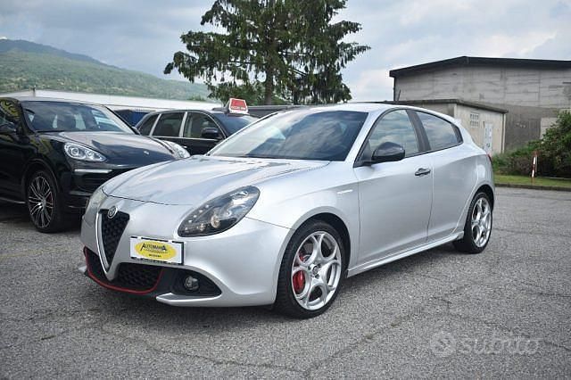 Usata Alfa Romeo Giulietta 120 CV (88 kW) 2017 Grigio Utilitaria