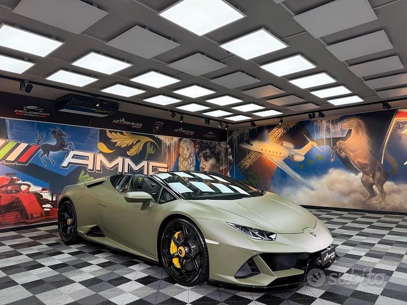 Usata Lamborghini Huracán 640 CV (470 kW) 2024 Opaco Cabrio
