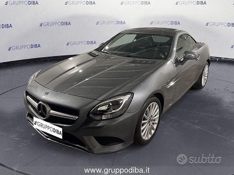 Usata Mercedes SLC180 156 CV (114 kW) 2017 Grigio Berlina