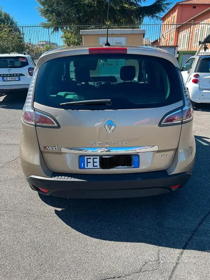 Usata Renault Scénic LIMITED 110 CV (80 kW) 2016 Monovolume