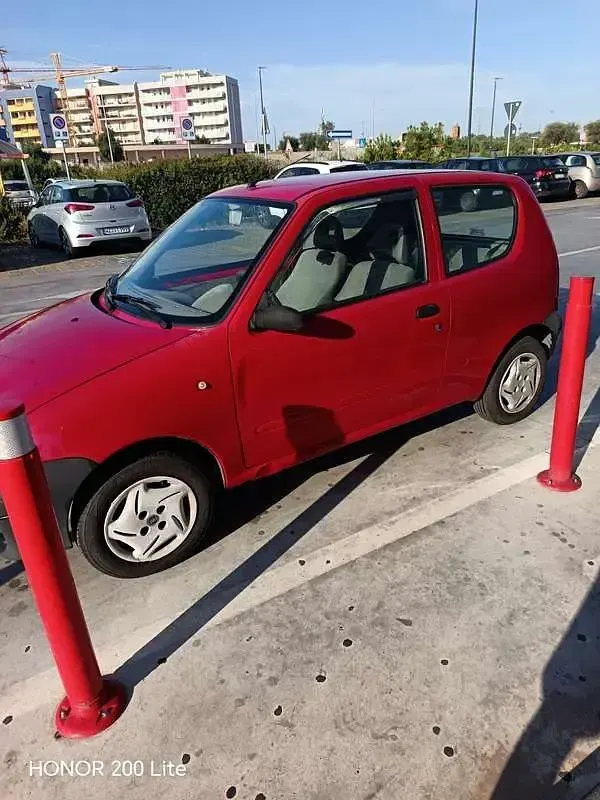 Usata Fiat 600 54 CV (39 kW) 2007 Utilitaria