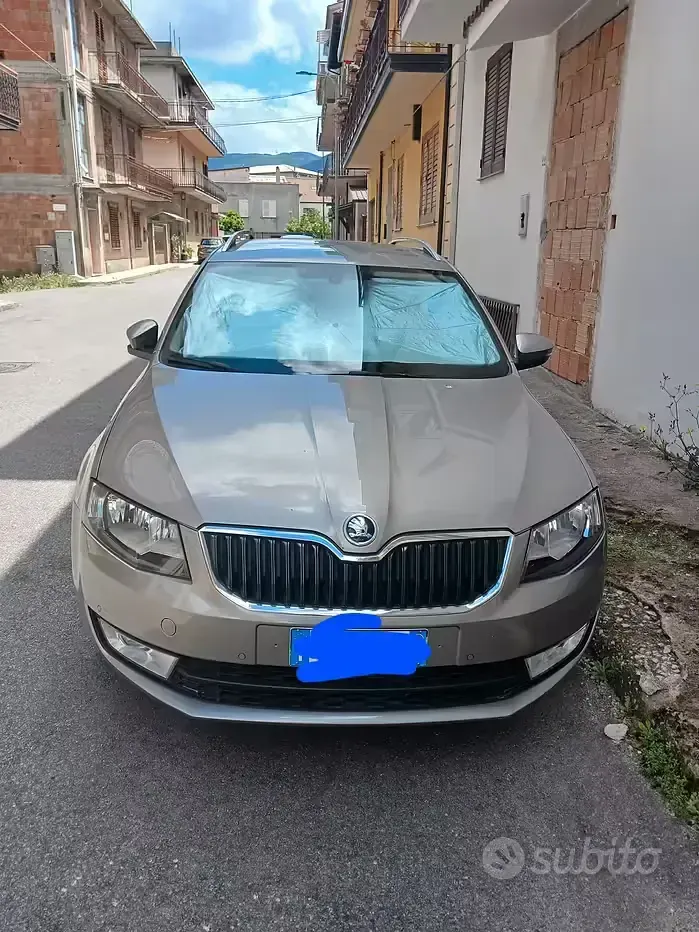 Usata Skoda Octavia 110 CV (80 kW) 2016 Grigio Station wagon