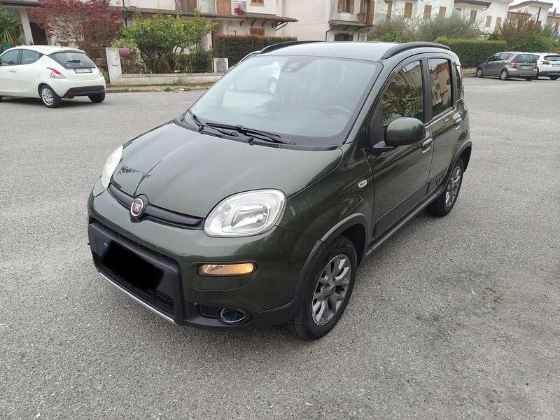 Usata Fiat Panda 4x4 S 95 CV (69 kW) 2016 Utilitaria