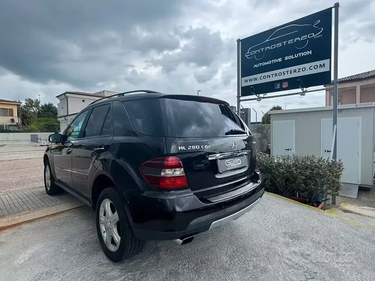 Usata Mercedes ML280 190 CV (139 kW) 2008 Nero SUV