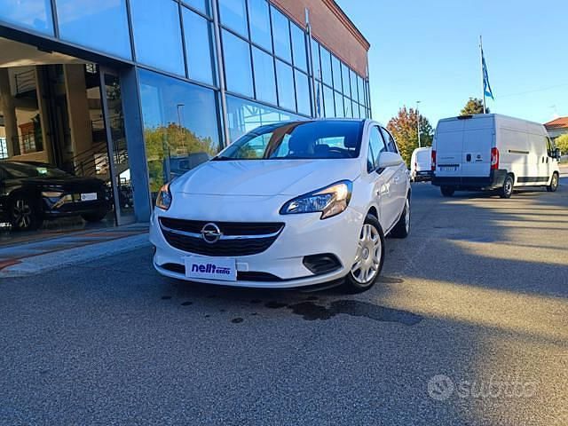 Bianco(met.) Usata 2019 Opel Corsa Tre volumi | 9200 € (Buon prezzo) - Immagine 1/4