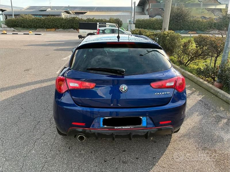 Usata Alfa Romeo Giulietta 120 CV (88 kW) 2016 Blu Utilitaria