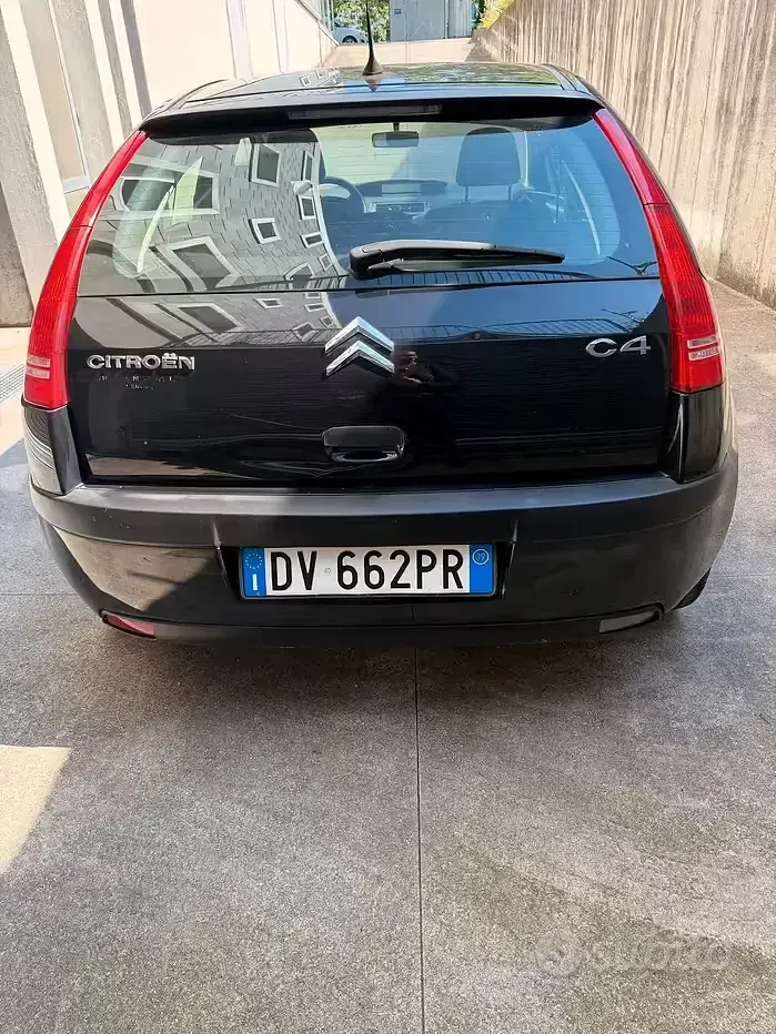 Usata Citroën C4 90 CV (66 kW) 2009 Nero Utilitaria