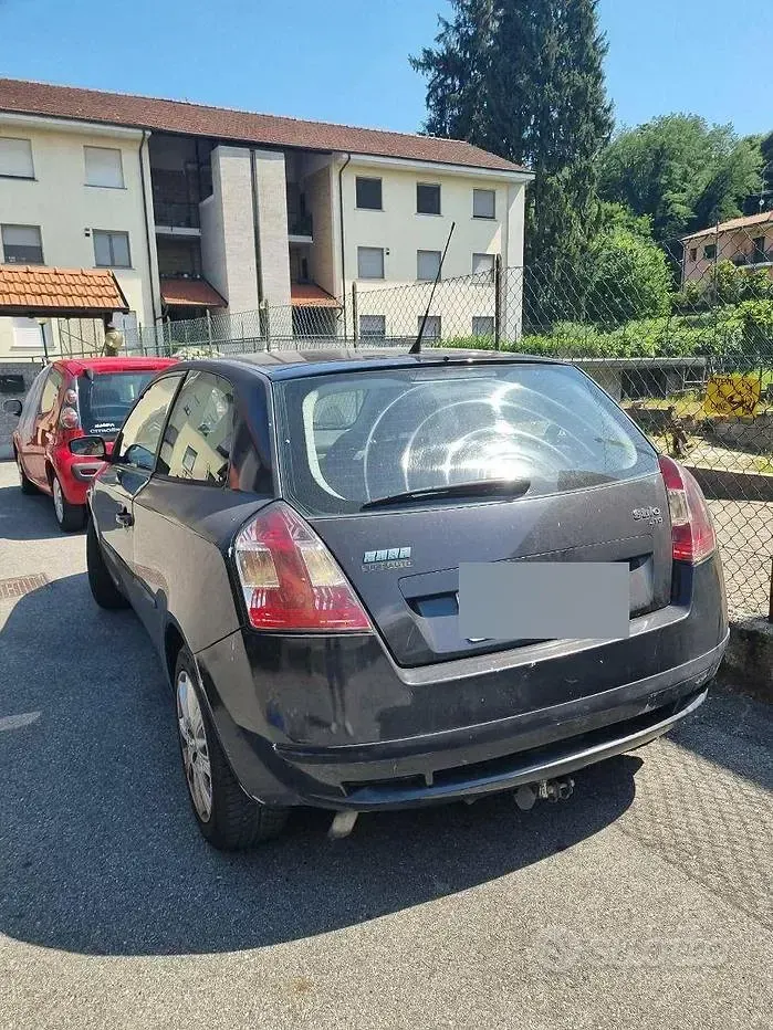 Usata Fiat Stilo 116 CV (85 kW) 2003 Nero Berlina