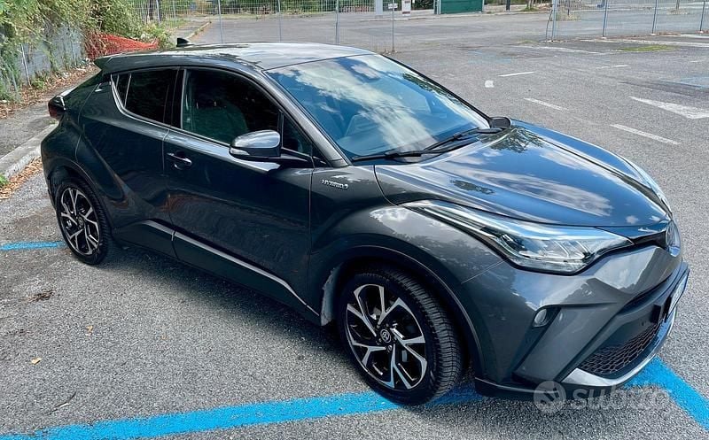 Grigio Usata 2020 Toyota C-HR Comfort SUV | 16.500 € (Ottimo prezzo) - Immagine 1/4