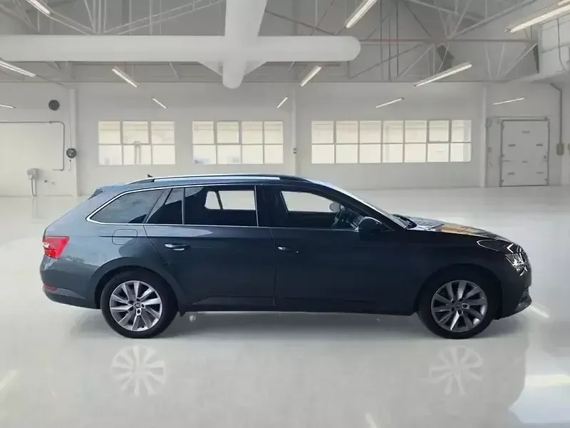 Usata Skoda Superb Executive 156 CV (114 kW) 2020 Station wagon