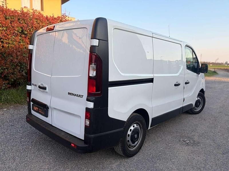 Begagnad Renault Trafic 125 HK (91 kW) 2017 Vit Minibuss