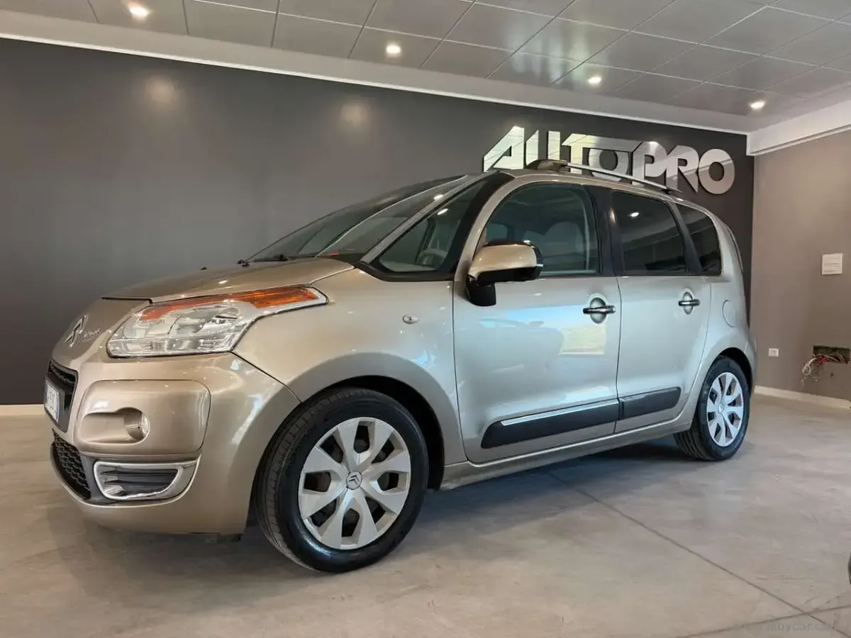 Usata Citroën C3 Picasso Style 109 CV (80 kW) 2010 Beige Monovolume