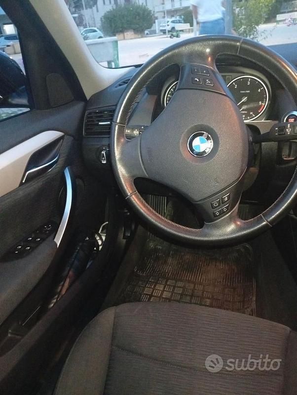 Usata BMW X1 143 CV (105 kW) 2013 Nero SUV