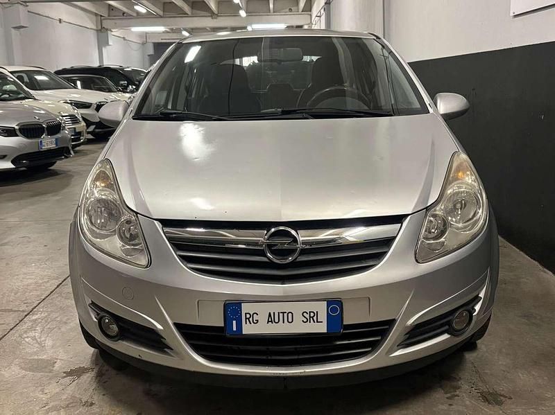 Usata Opel Corsa Cosmo 90 CV (66 kW) 2007 Argento Berlina