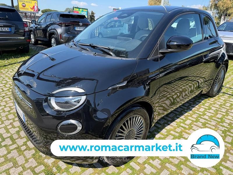 Usata Fiat 500e Icon 86 kW (117 CV) 2023 Nero Utilitaria