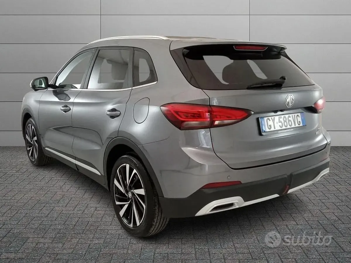Usata MG ZS Luxury 102 CV (75 kW) 2025 Grigio SUV