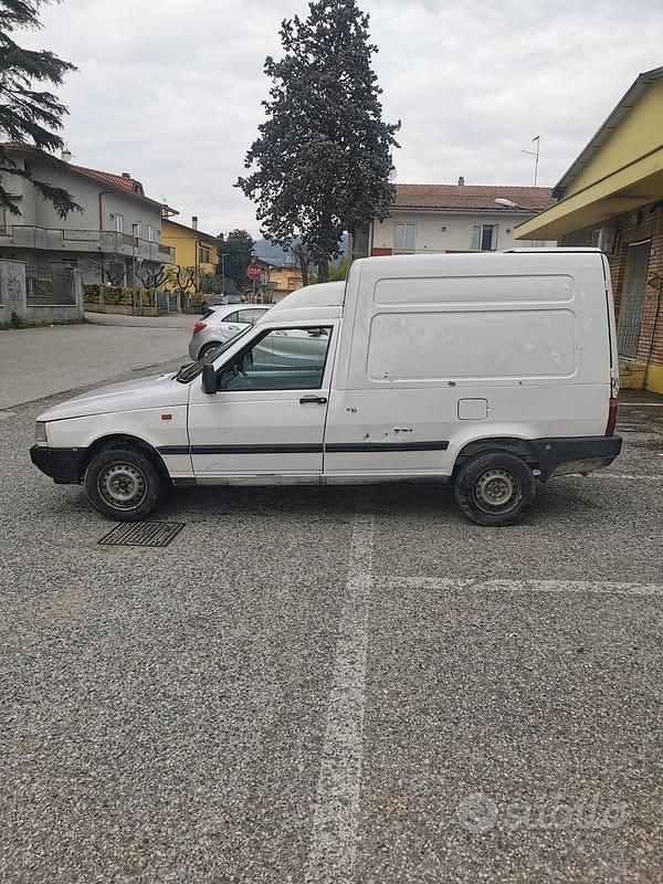 Usata Fiat Fiorino 63 CV (46 kW) 2000 Bianco Monovolume